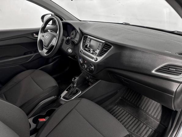 Hyundai Solaris II с пробегом 2018 года, цена 1 195 000 рублей, 144534 км, седан, Автокод Объявления
