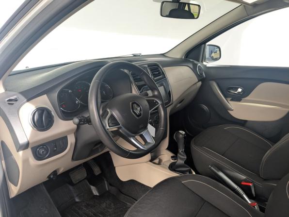 Renault Logan II с пробегом 2018 года, цена 899 000 рублей, 96981 км, седан, Автокод Объявления