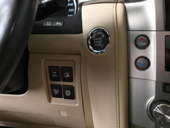 Lexus LX III Рестайлинг с пробегом 2014 года, цена 4 250 000 рублей, 233418 км, внедорожник, Автокод Объявления