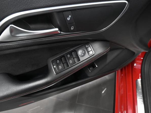 Mercedes-Benz CLA I (C117 X117) с пробегом 2014 года, цена 1 850 000 рублей, 170665 км, седан, Автокод Объявления