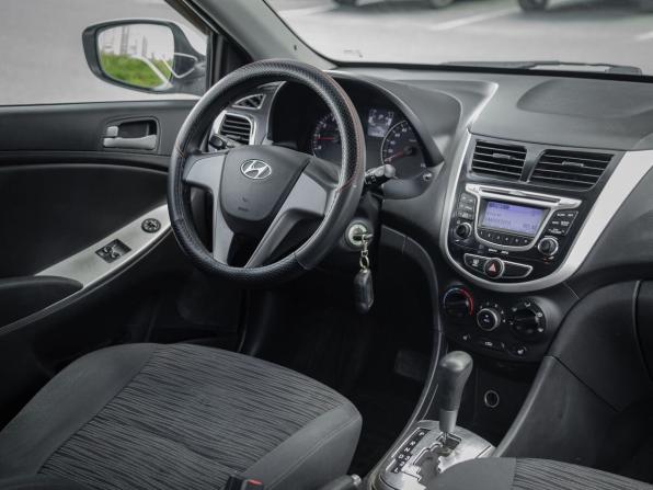 Hyundai Solaris I Рестайлинг с пробегом 2014 года, цена 770 000 рублей, 170000 км, седан, Автокод Объявления