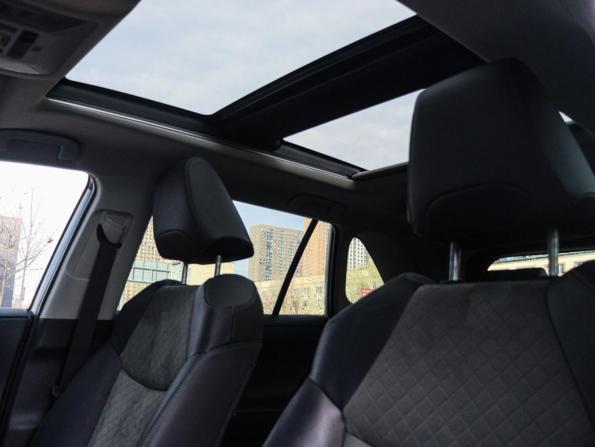 Toyota RAV4 V (XA50) с пробегом 2024 года, цена 3 700 000 рублей, 64819 км, внедорожник, Автокод Объявления