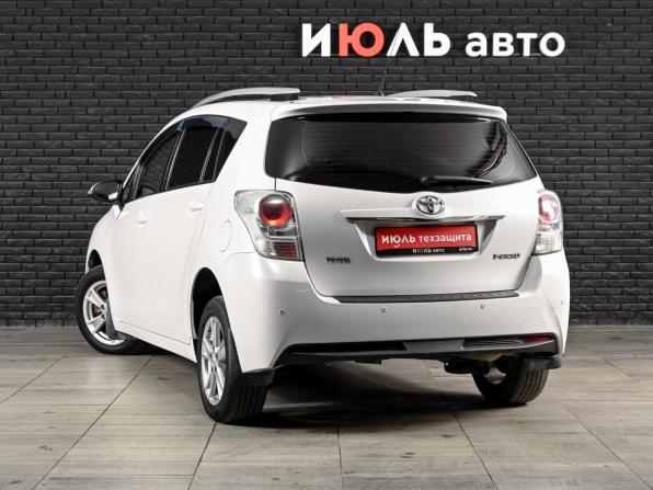 Toyota Verso I Рестайлинг с пробегом 2013 года, цена 1 490 000 рублей, 173244 км, компактвэн, Автокод Объявления