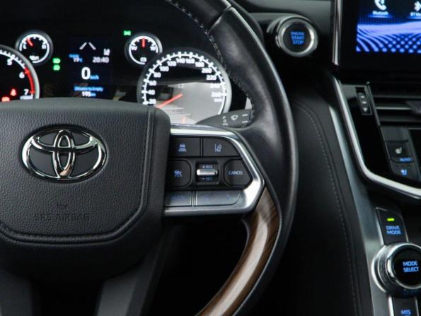 Toyota Land Cruiser 300 Series с пробегом 2022 года, цена 10 827 444 рубля, 27382 км, внедорожник, Автокод Объявления
