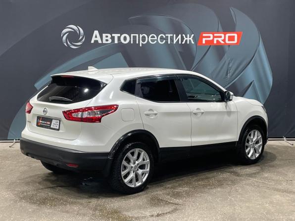 Nissan Qashqai II с пробегом 2017 года, цена 1 850 000 рублей, 104894 км, внедорожник, Автокод Объявления