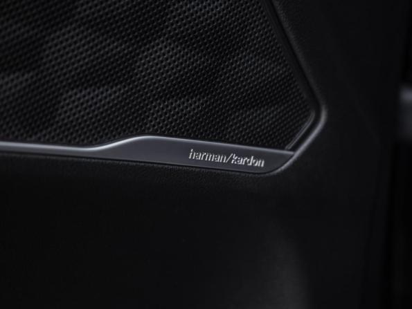Hyundai Santa Fe IV Рестайлинг с пробегом 2022 года, цена 4 008 410 рублей, 70016 км, внедорожник, Автокод Объявления