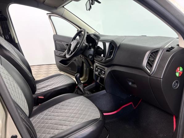 Lada (ВАЗ) XRAY I с пробегом 2019 года, цена 915 000 рублей, 80102 км, хэтчбек, Автокод Объявления