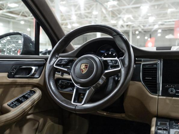 Porsche Macan I с пробегом 2017 года, цена 3 089 700 рублей, 148306 км, внедорожник, Автокод Объявления