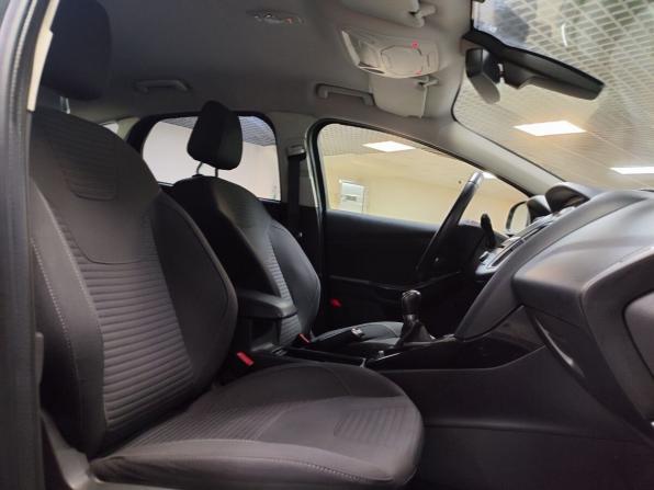 Ford Focus III Рестайлинг с пробегом 2015 года, цена 999 000 рублей, 181805 км, хэтчбек, Автокод Объявления
