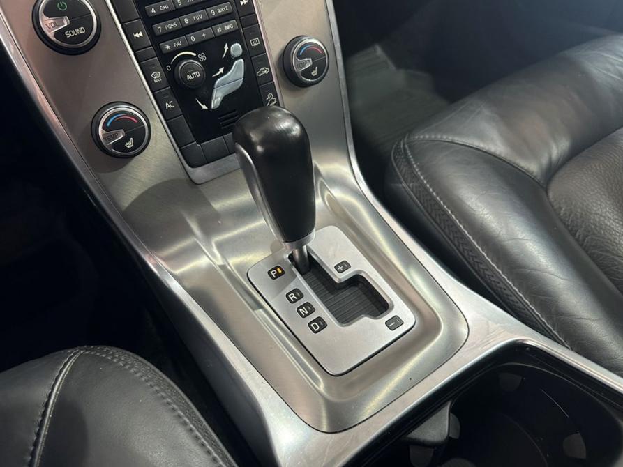 Volvo XC70 II Москва  - изображение 15
