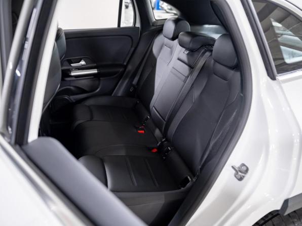 Новый Mercedes-Benz GLA II (H247) Рестайлинг 2025 года, цена 5 270 000 рублей, внедорожник, Автокод Объявления