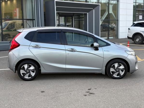 Honda Fit III с пробегом 2013 года, цена 932 000 рублей, 138568 км, хэтчбек, Автокод Объявления