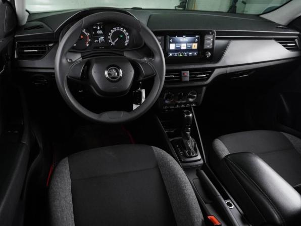 Skoda Rapid II с пробегом 2021 года, цена 1 419 000 рублей, 98733 км, лифтбек, Автокод Объявления