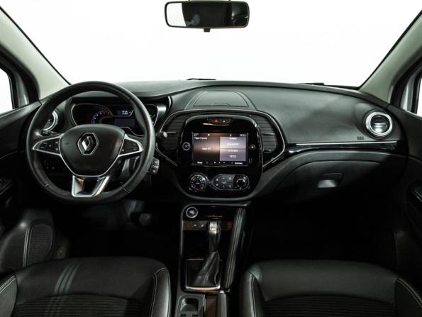 Renault Kaptur I Рестайлинг с пробегом 2021 года, цена 1 749 700 рублей, 52132 км, внедорожник, Автокод Объявления