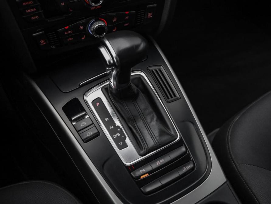 Audi A4 IV (B8) Рестайлинг Санкт-Петербург  - изображение 17