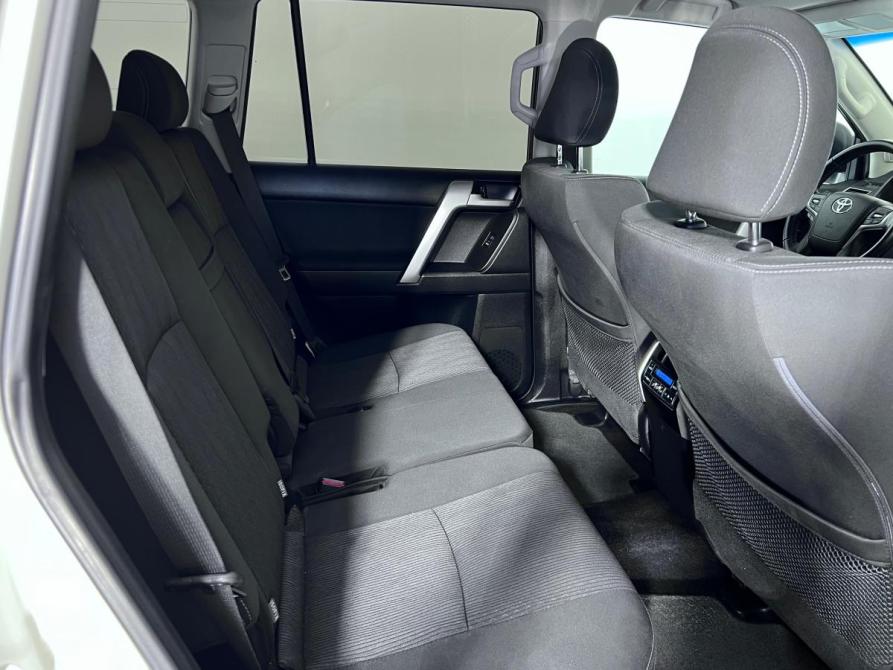 Toyota Land Cruiser Prado 150 Series Рестайлинг 3 Ростов-на-Дону  - изображение 28