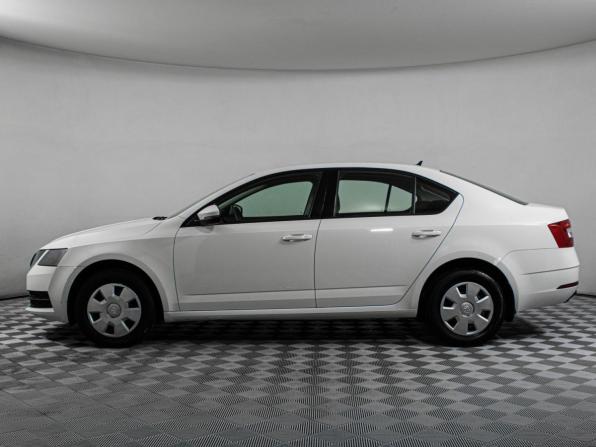 Skoda Octavia III (A7) Рестайлинг с пробегом 2017 года, цена 1 137 000 рублей, 209207 км, лифтбек, Автокод Объявления