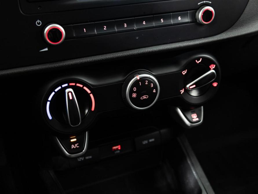 Kia Rio IV Рестайлинг Санкт-Петербург  - изображение 16