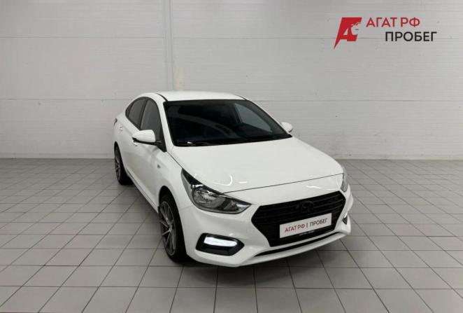Hyundai Solaris II с пробегом 2019 года, цена 1 420 000 рублей, 107712 км, седан, Автокод Объявления