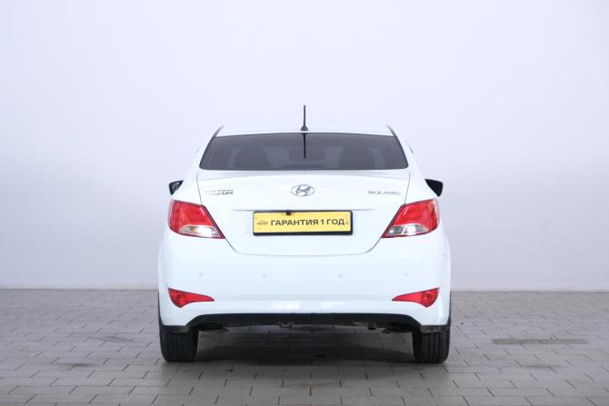 Hyundai Solaris I Рестайлинг с пробегом 2015 года, цена 979 000 рублей, 92000 км, седан, Автокод Объявления