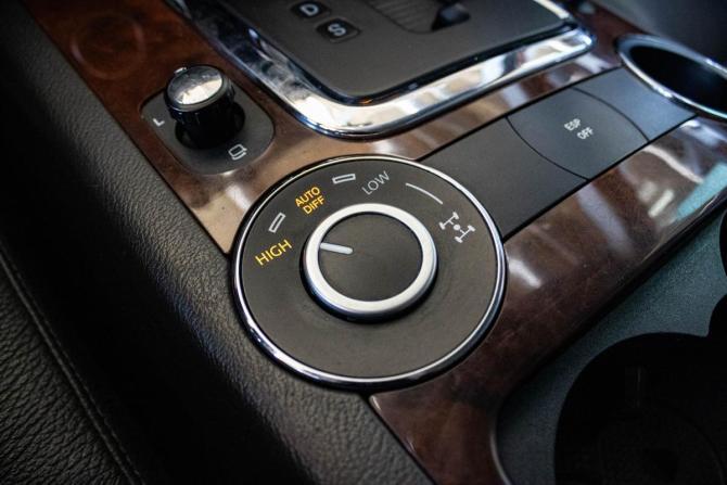 Volkswagen Touareg I Рестайлинг с пробегом 2007 года, цена 1 249 000 рублей, 209227 км, внедорожник, Автокод Объявления