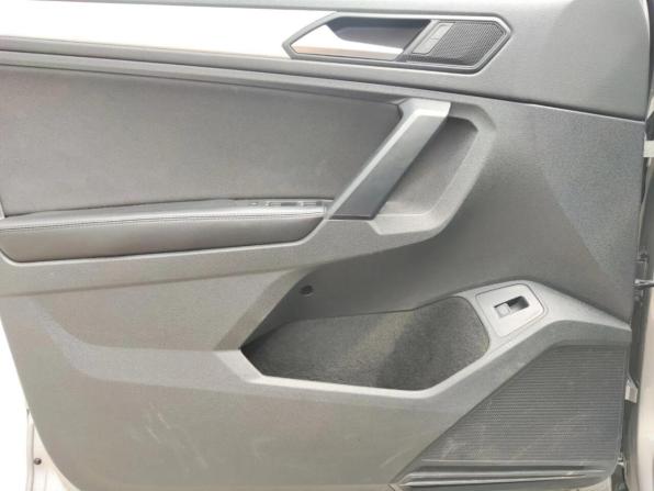 Volkswagen Tiguan II с пробегом 2019 года, цена 1 872 000 рублей, 155297 км, внедорожник, Автокод Объявления