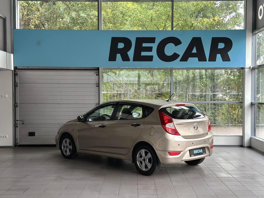 Hyundai Solaris I Санкт-Петербург  - изображение 3