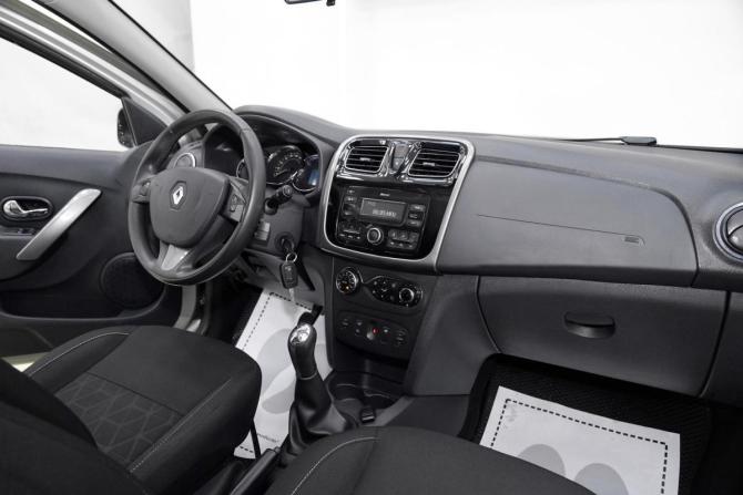 Renault Sandero II с пробегом 2018 года, цена 629 000 рублей, 84916 км, хэтчбек, Автокод Объявления