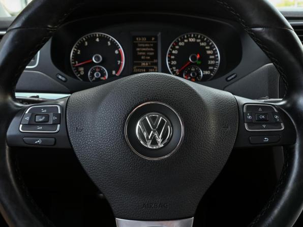 Volkswagen Jetta VI с пробегом 2013 года, цена 999 000 рублей, 227214 км, седан, Автокод Объявления