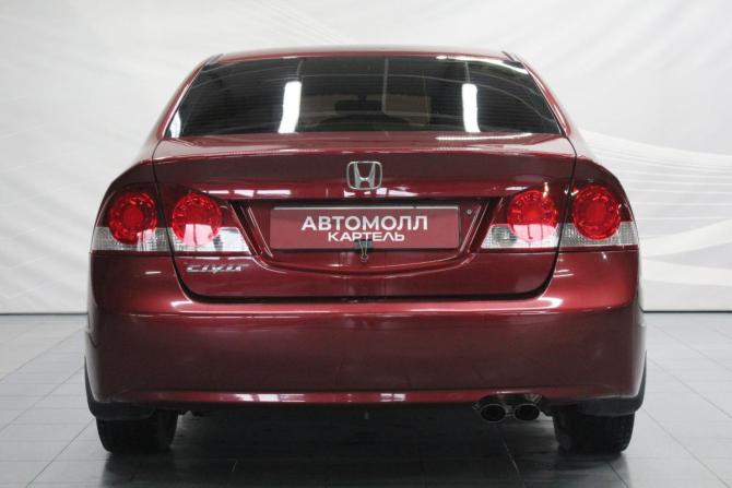 Honda Civic VIII с пробегом 2008 года, цена 720 000 рублей, 302000 км, седан, Автокод Объявления