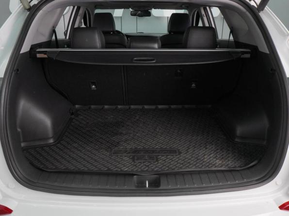 Hyundai Tucson III с пробегом 2016 года, цена 1 649 000 рублей, 179268 км, внедорожник, Автокод Объявления