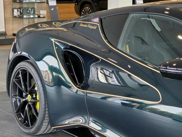 Lotus Emira с пробегом 2023 года, цена 15 000 000 рублей, 3646 км, купе, Автокод Объявления