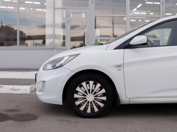 Hyundai Solaris I с пробегом 2014 года, цена 760 000 рублей, 211408 км, седан, Автокод Объявления
