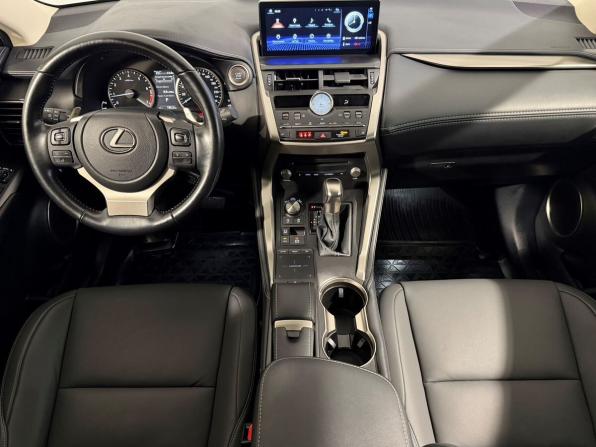 Lexus NX I Рестайлинг с пробегом 2021 года, цена 4 099 800 рублей, 62000 км, внедорожник, Автокод Объявления