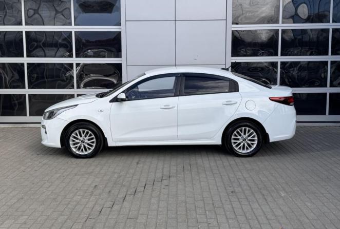 Kia Rio IV с пробегом 2018 года, цена 845 000 рублей, 211567 км, седан, Автокод Объявления