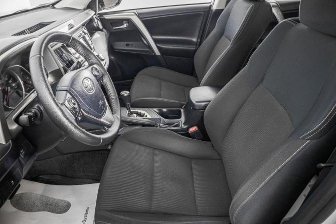 Toyota RAV4 IV (XA40) с пробегом 2013 года, цена 2 099 000 рублей, 176000 км, внедорожник, Автокод Объявления