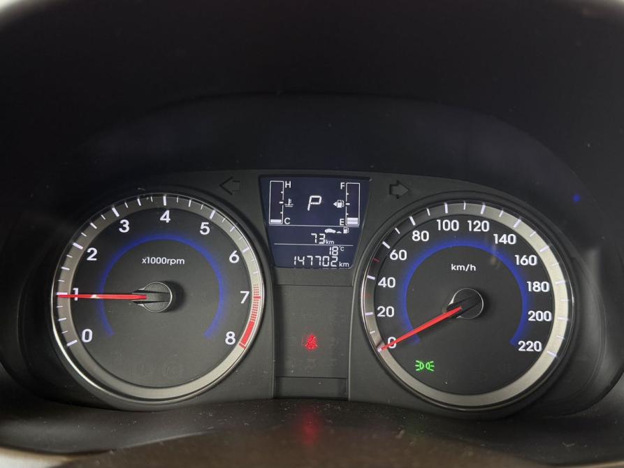 Hyundai Solaris I Рестайлинг Псков  - изображение 16