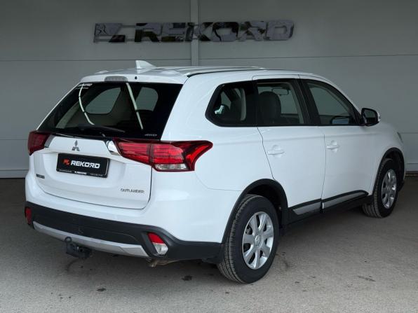 Mitsubishi Outlander III Рестайлинг 3 с пробегом 2018 года, цена 1 949 000 рублей, 151976 км, внедорожник, Автокод Объявления