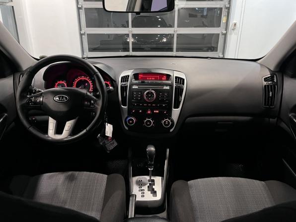 Kia Ceed I Рестайлинг с пробегом 2010 года, цена 735 000 рублей, 207021 км, хэтчбек, Автокод Объявления