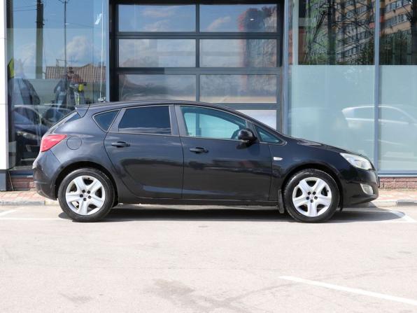 Opel Astra J с пробегом 2011 года, цена 559 000 рублей, 133000 км, хэтчбек, Автокод Объявления