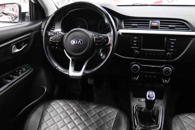 Kia Rio IV с пробегом 2018 года, цена 1 295 650 рублей, 105107 км, хэтчбек, Автокод Объявления
