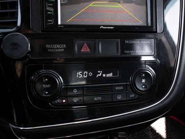 Mitsubishi Outlander III Рестайлинг с пробегом 2014 года, цена 1 590 000 рублей, 204371 км, внедорожник, Автокод Объявления