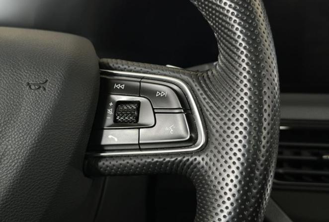 Hongqi HS5 I с пробегом 2023 года, цена 2 490 000 рублей, 42329 км, внедорожник, Автокод Объявления
