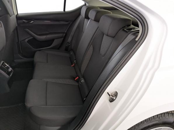 Skoda Octavia IV (A8) с пробегом 2021 года, цена 2 400 000 рублей, 69993 км, лифтбек, Автокод Объявления