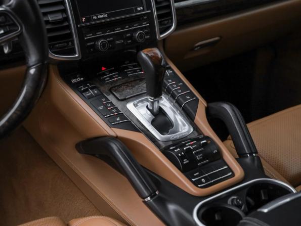 Porsche Cayenne II Рестайлинг (958) с пробегом 2015 года, цена 4 949 505 рублей, 169609 км, внедорожник, Автокод Объявления