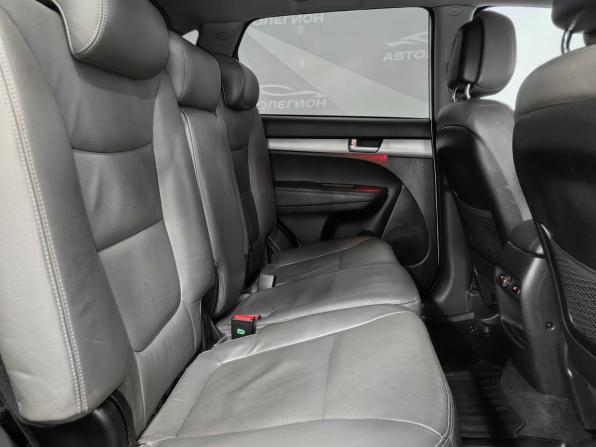 Kia Sorento II Рестайлинг с пробегом 2015 года, цена 1 880 000 рублей, 262250 км, внедорожник, Автокод Объявления