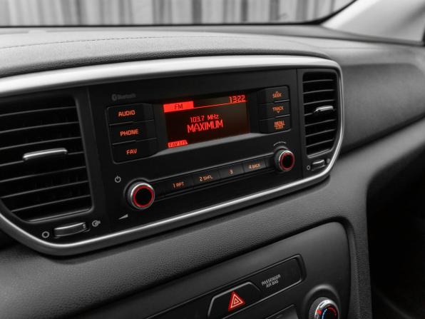 Kia Sportage IV Рестайлинг с пробегом 2018 года, цена 1 650 000 рублей, 180534 км, внедорожник, Автокод Объявления
