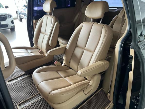 Kia Carnival III с пробегом 2019 года, цена 2 630 000 рублей, 145000 км, минивэн, Автокод Объявления