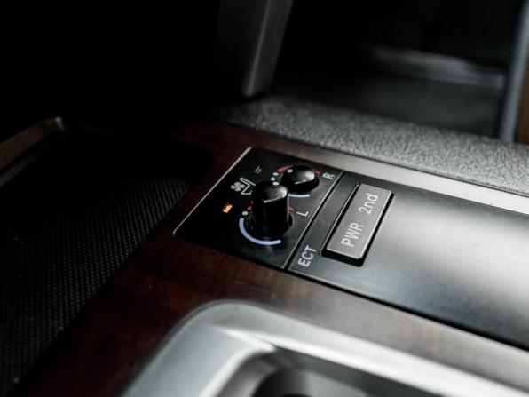 Toyota Land Cruiser 200 Series Рестайлинг 1 с пробегом 2015 года, цена 4 160 000 рублей, 254066 км, внедорожник, Автокод Объявления
