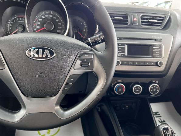 Kia Rio III Рестайлинг с пробегом 2015 года, цена 1 345 000 рублей, 24800 км, седан, Автокод Объявления